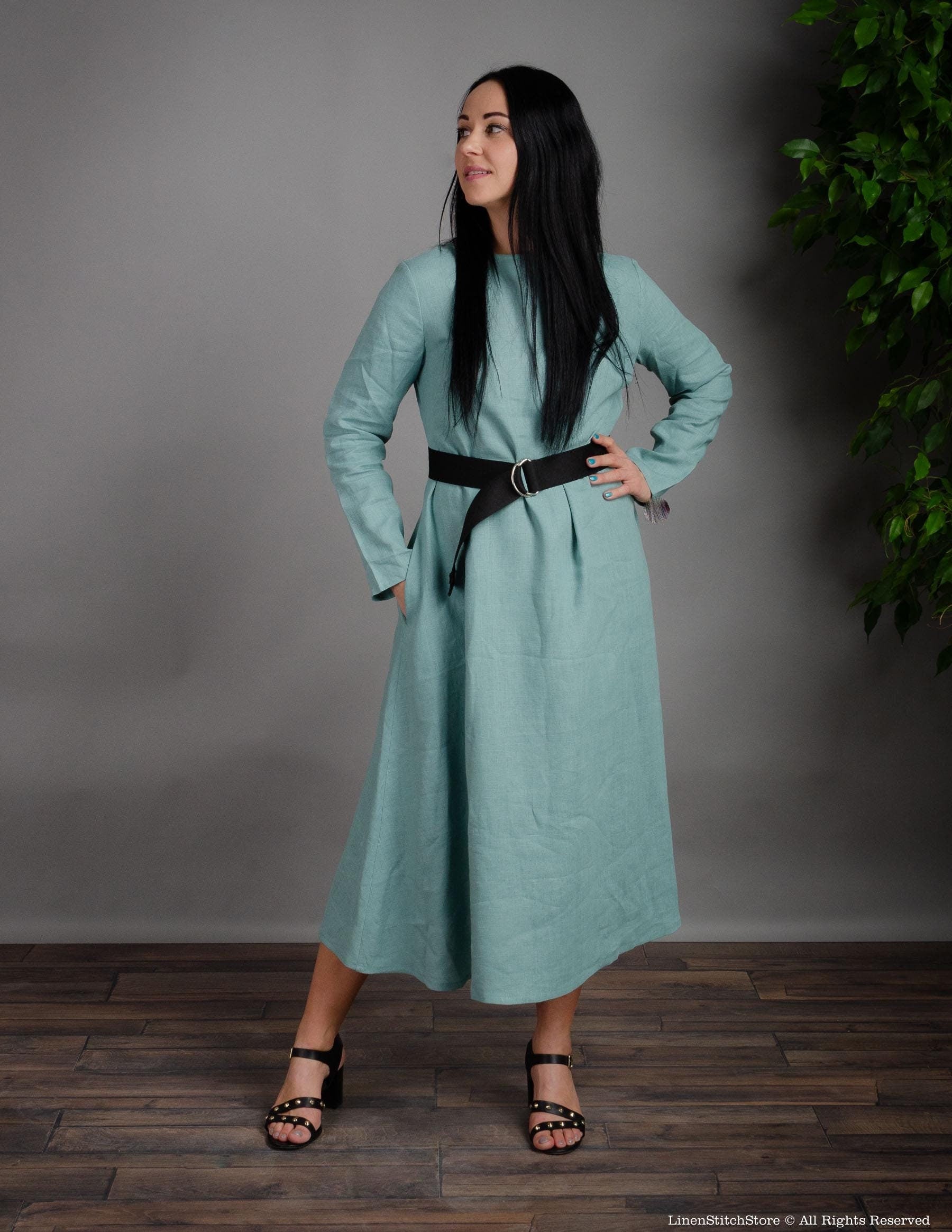 SARAH linen dress | Electric blue