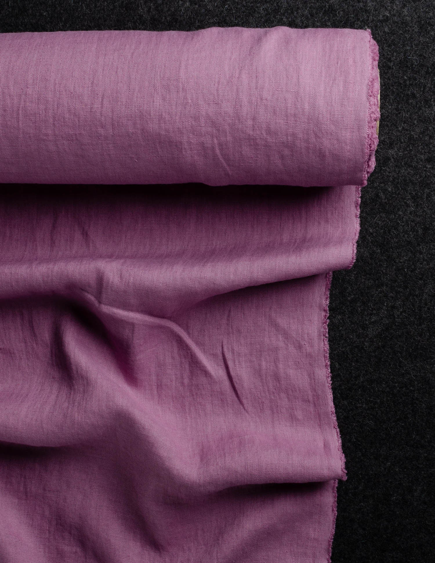 Light purple colour medium weight linen fabric supply