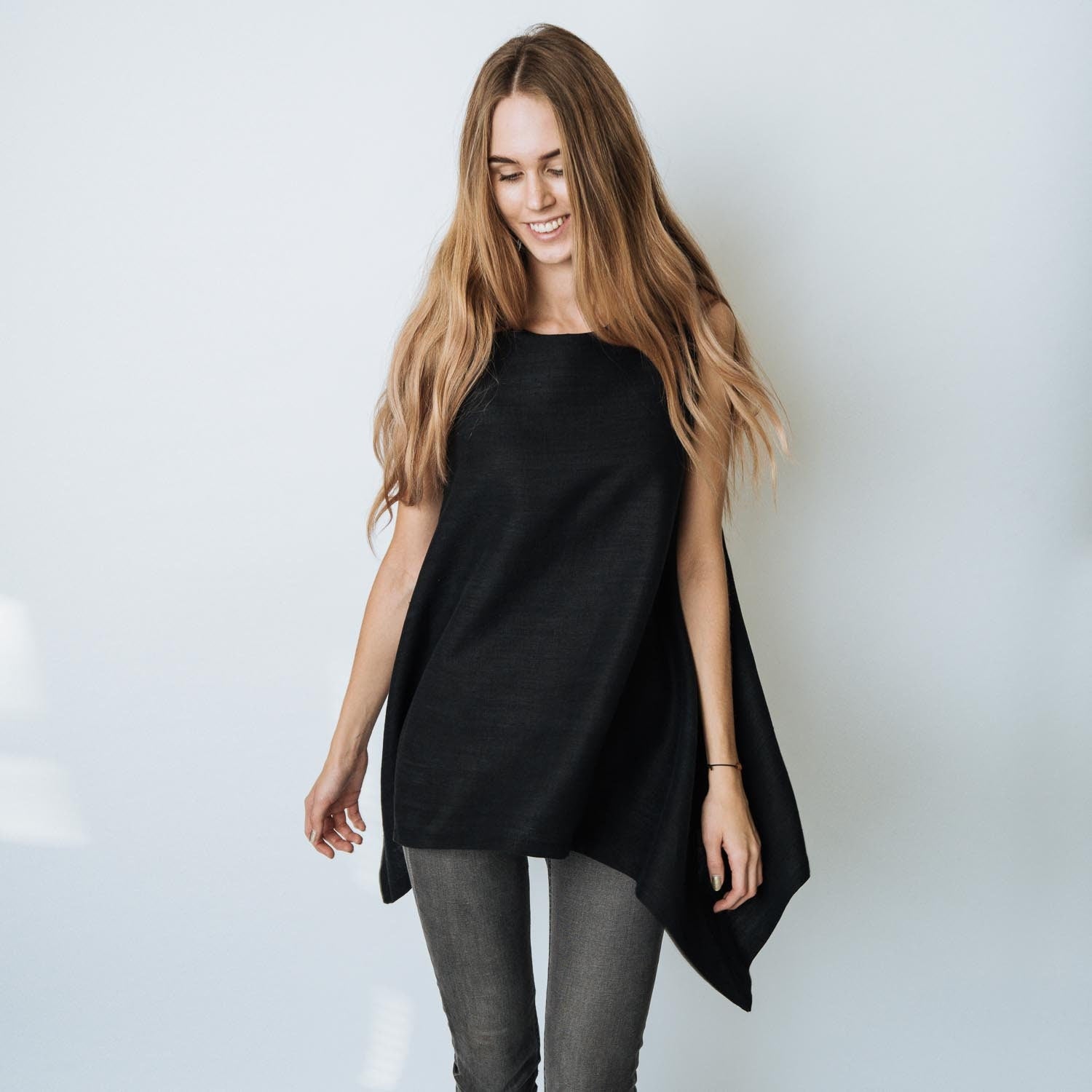 LAURA Linen tunic | Black