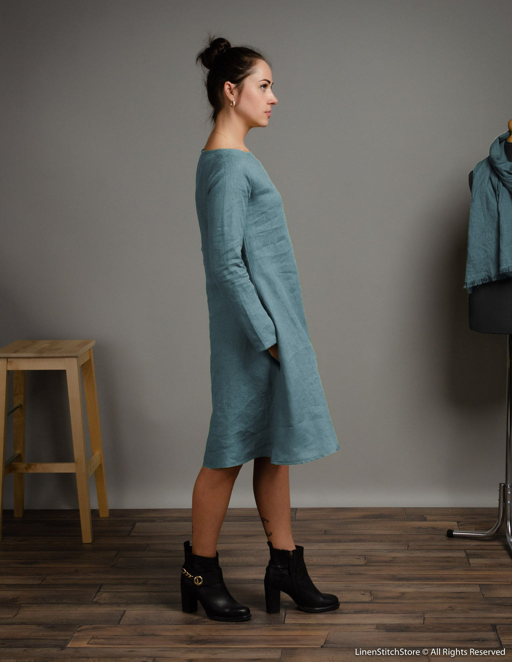 VERONICA Linen dress | Electric blue
