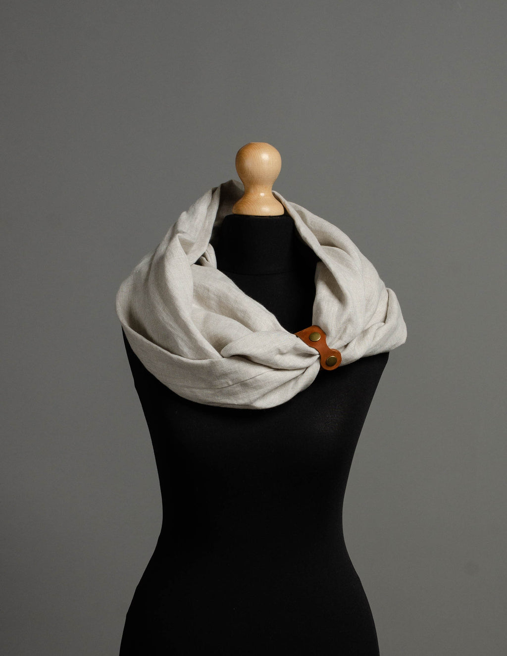 Loop linen scarf | Natural