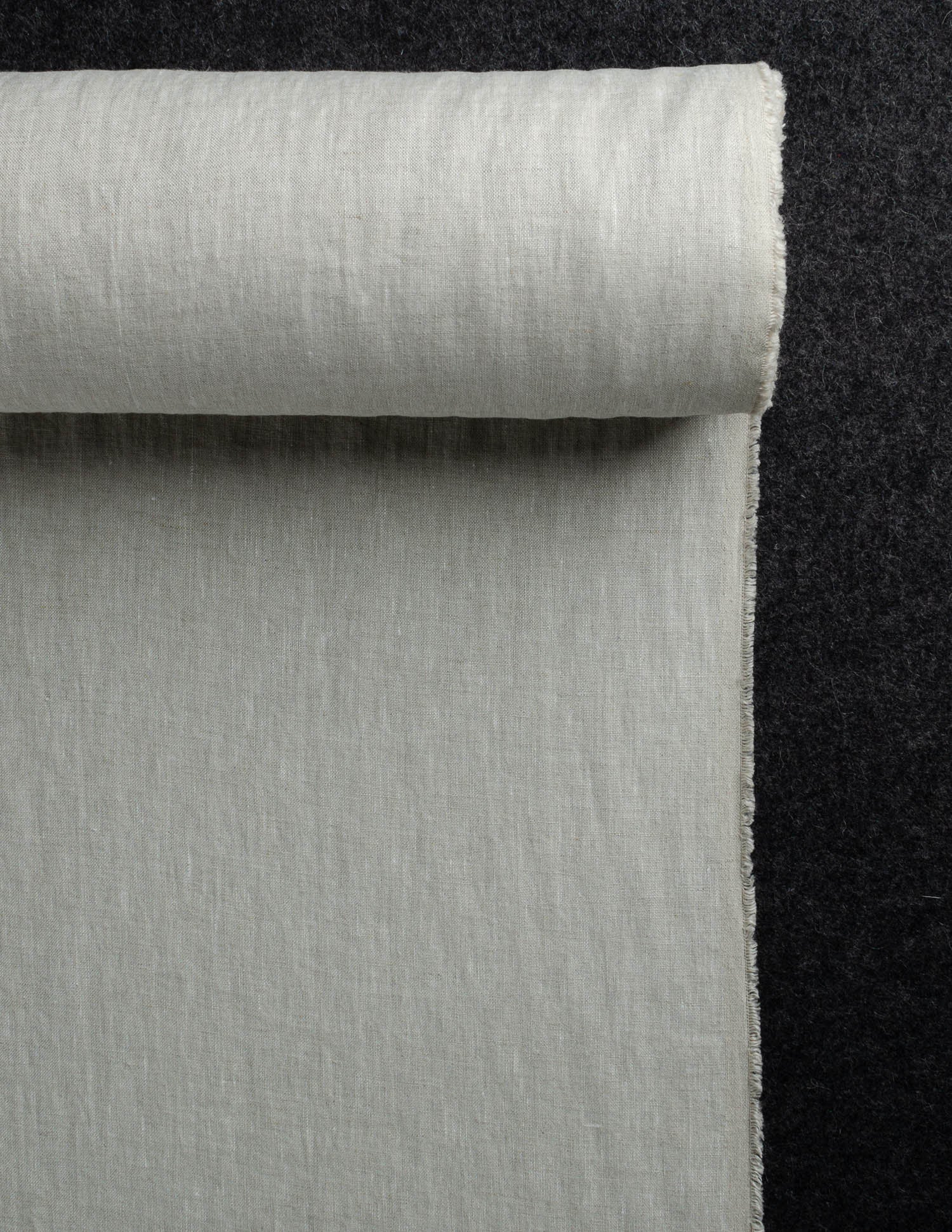 Natural colour medium weight linen fabric supply