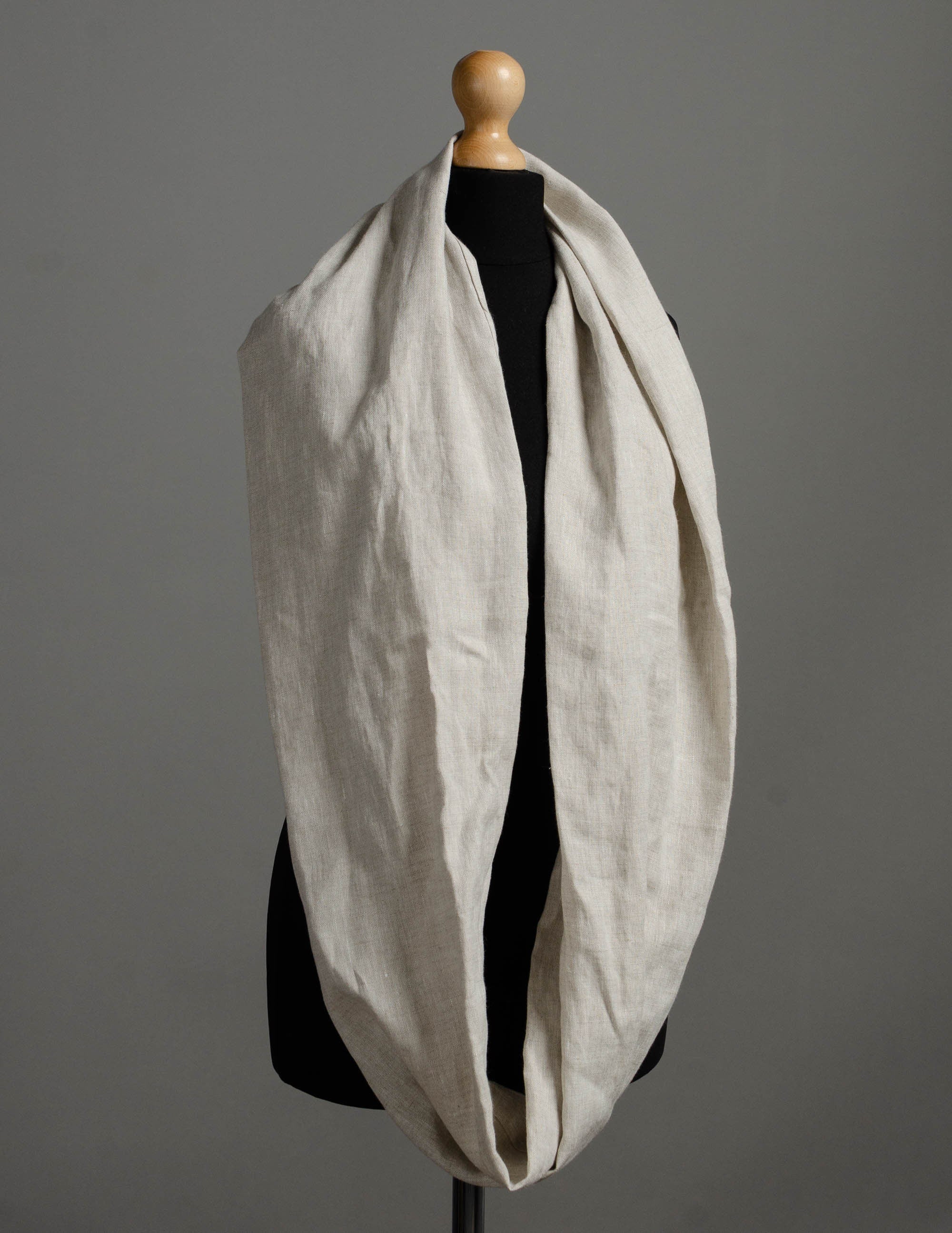 Loop linen scarf | Natural