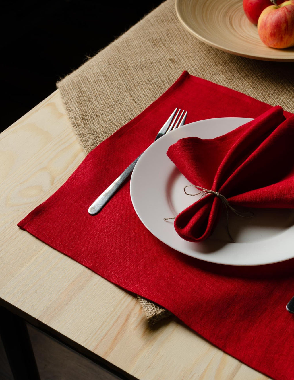 Linen table napkins