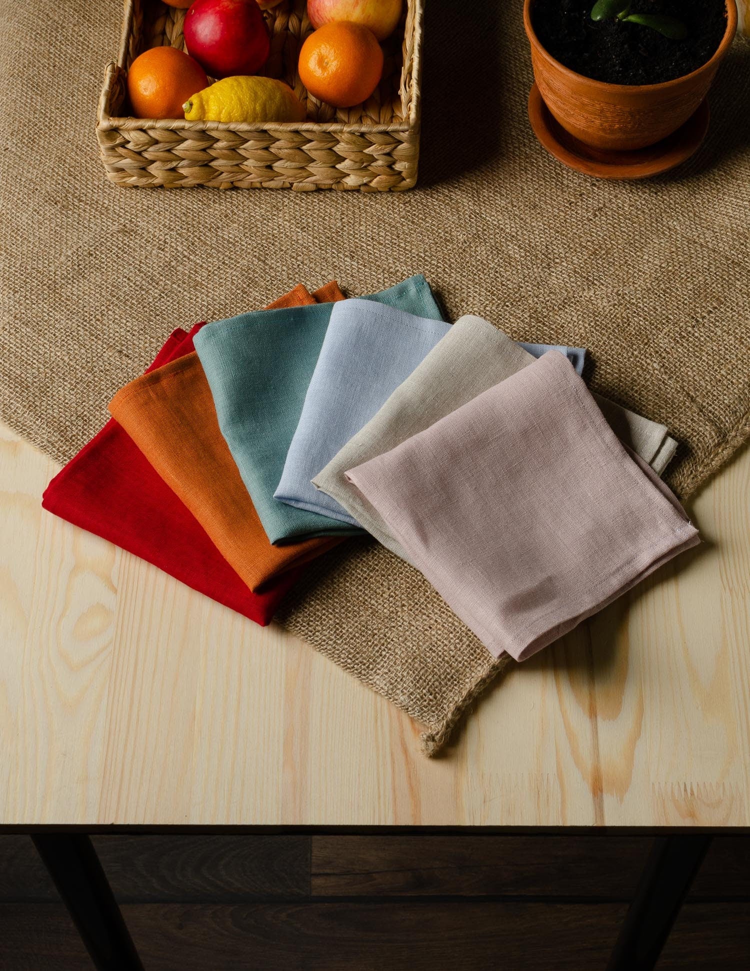 Linen table napkins