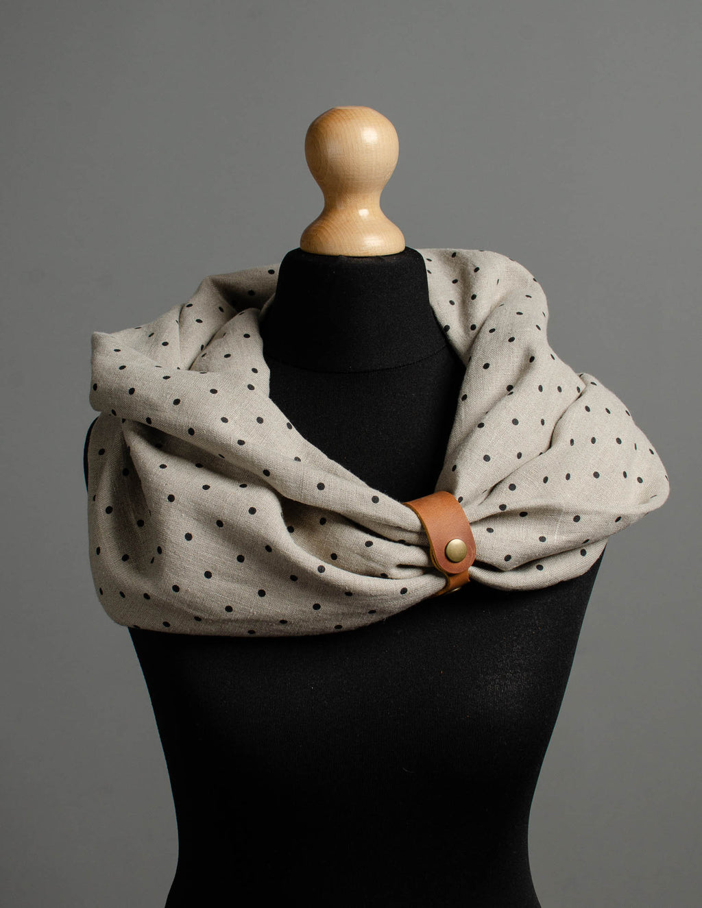 Loop linen scarf | Olive