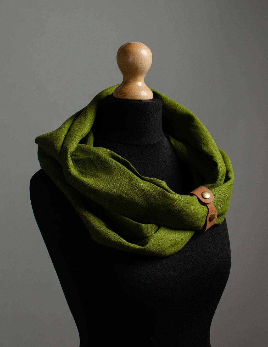 Loop linen scarf | Natural