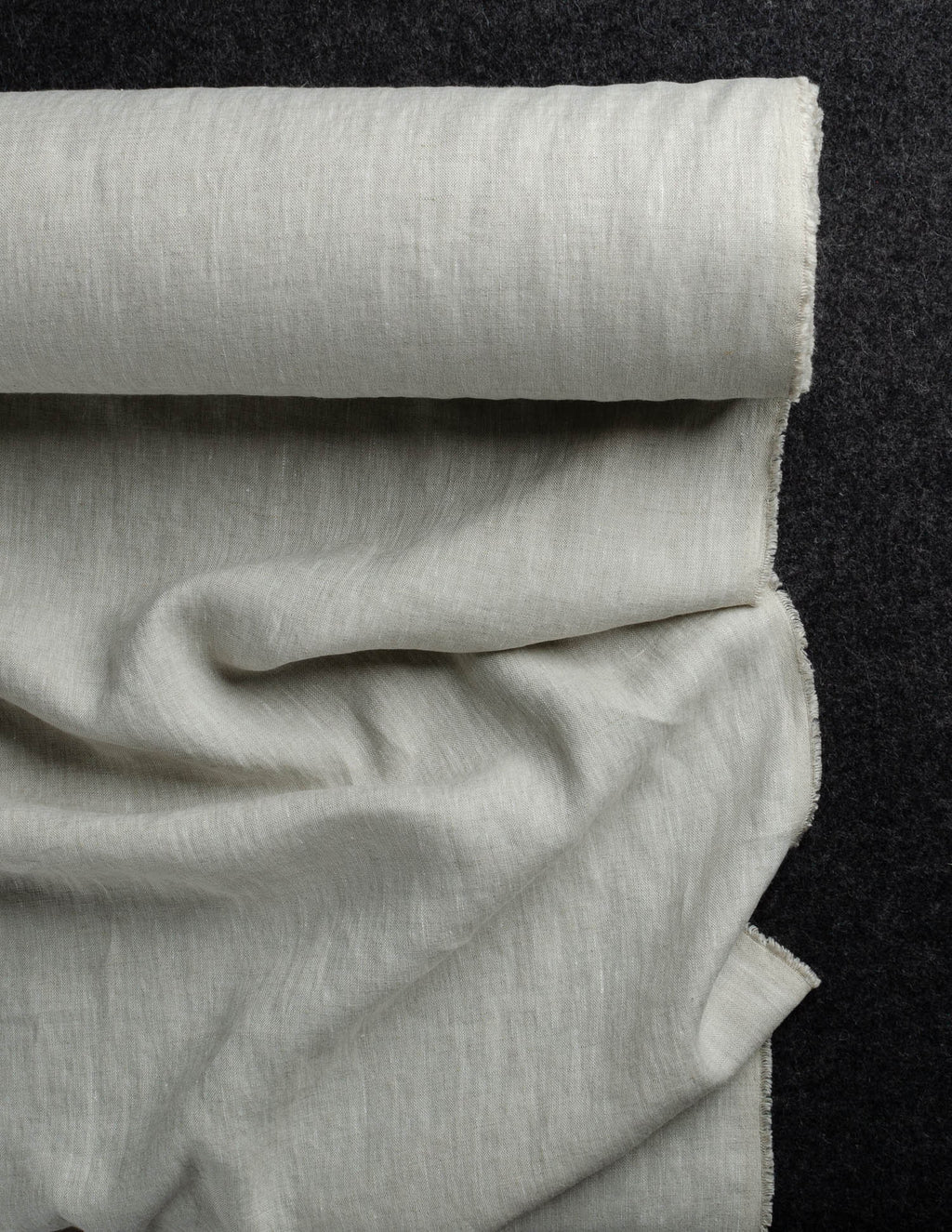 Natural colour medium weight linen fabric supply