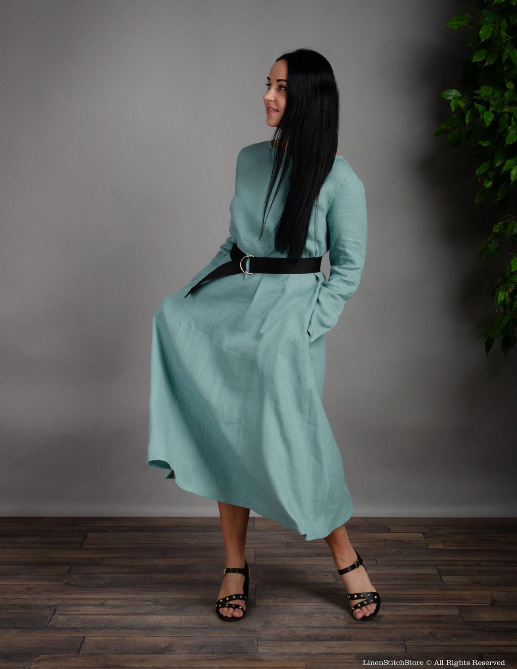 SARAH linen dress | Electric blue