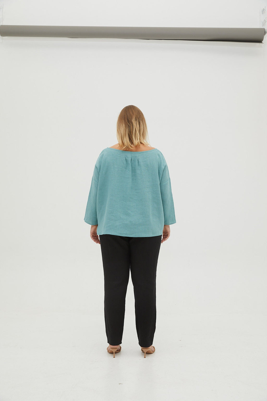 LUCIA oversized linen top | Electric blue