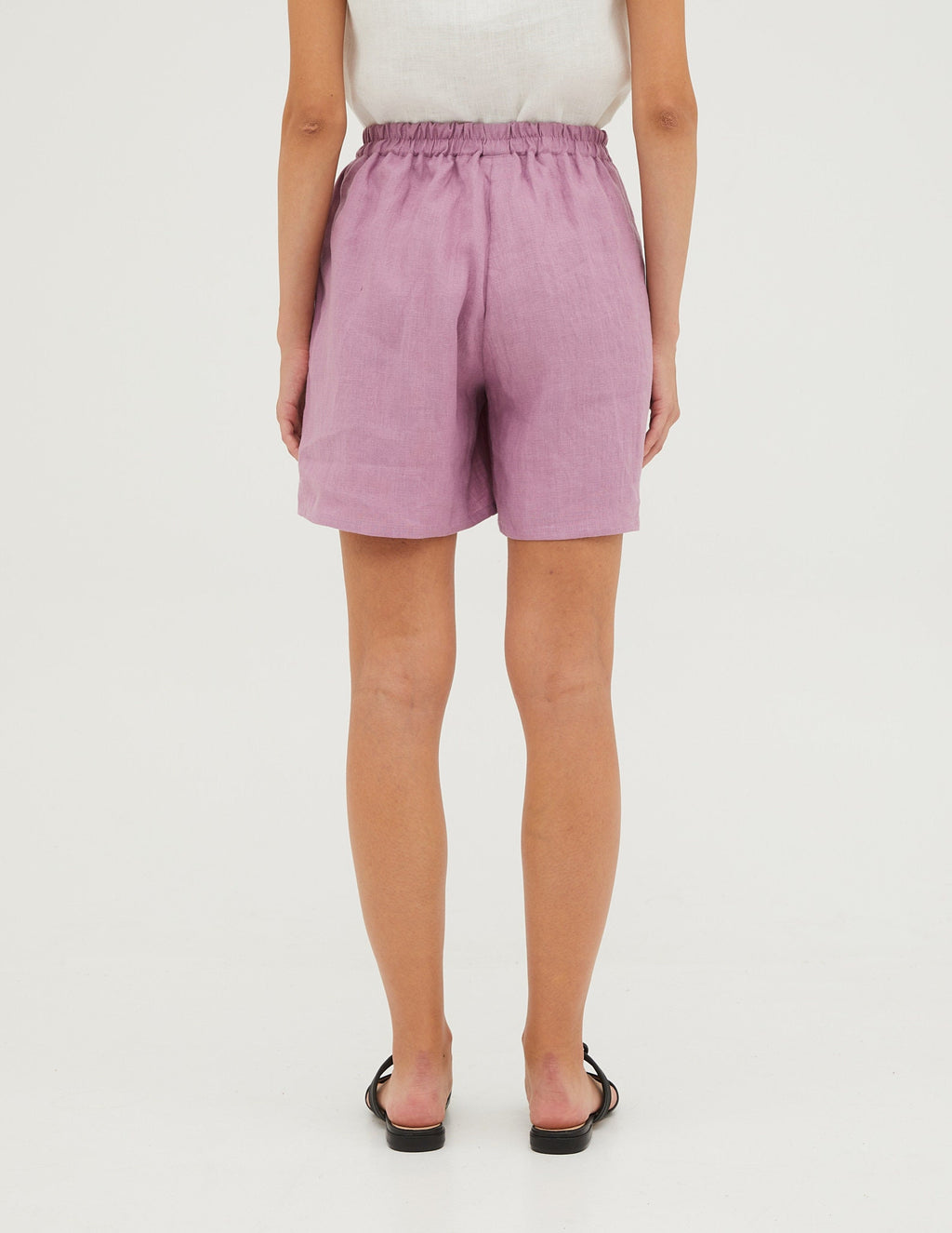 TAMARA  Loose linen shorts | Light purple