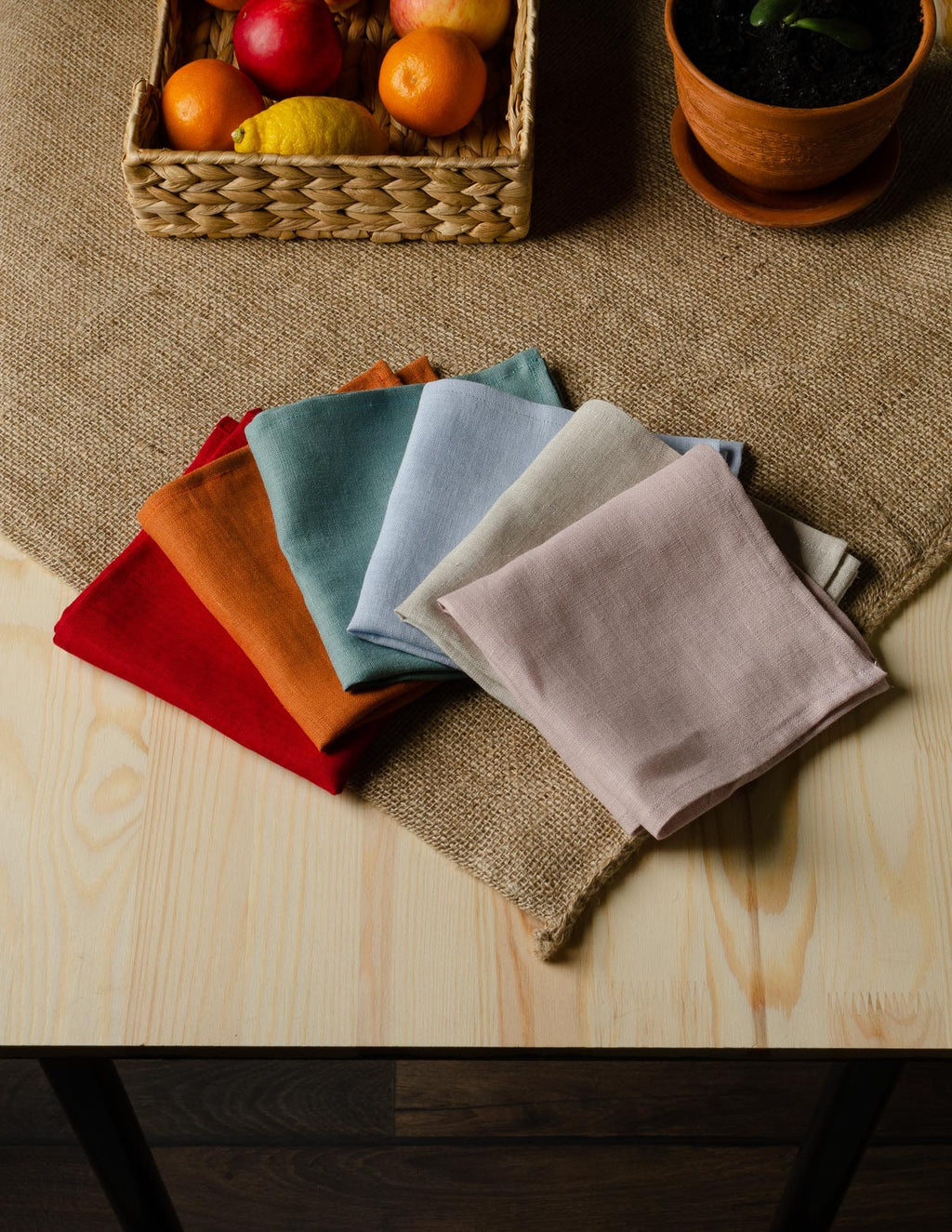 Linen table napkins